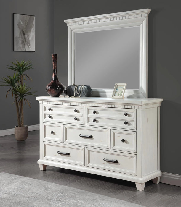 B078 White Mirror