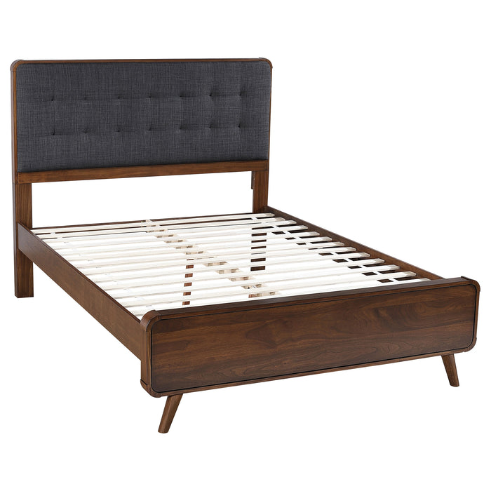 Robyn Bedroom Set