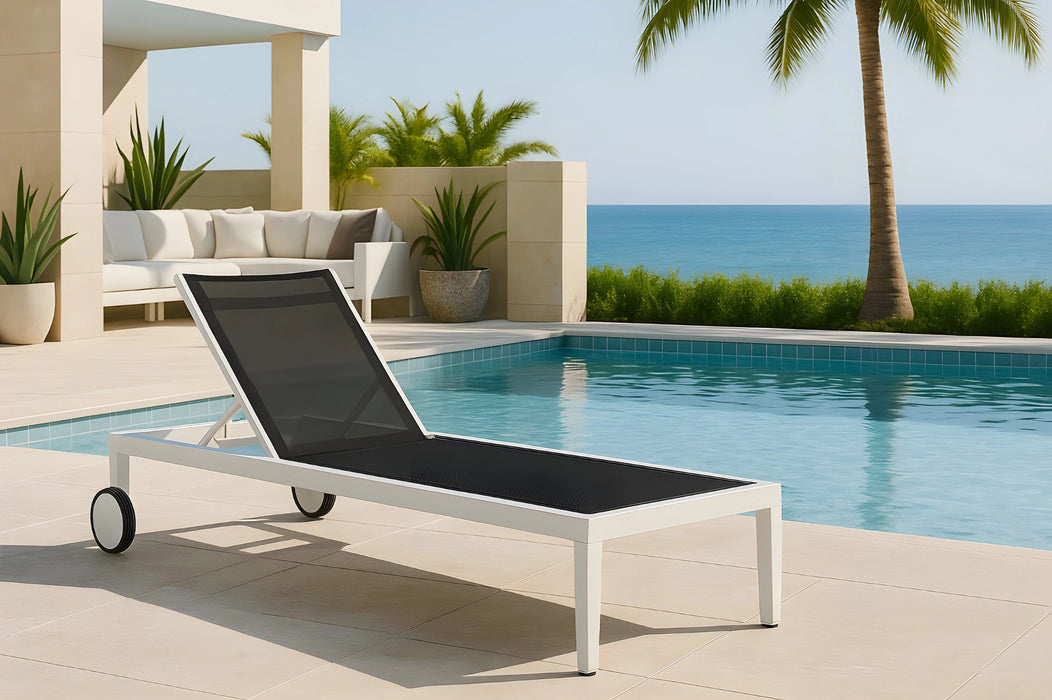 Nizuc Black Mesh Waterproof Fabric Outdoor Patio Aluminum Mesh Chaise Lounge Chair