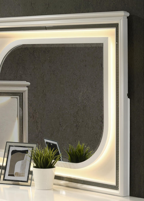 Queen Bed - Dresser - Mirror