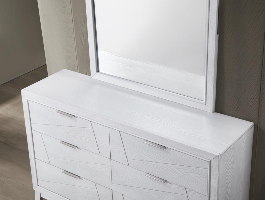 King Bed-Dresser-Mirror