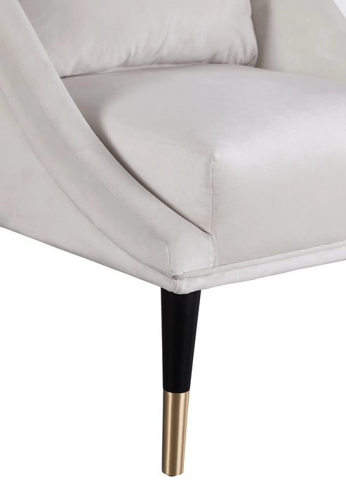 Elegante Cream Velvet Accent Chair