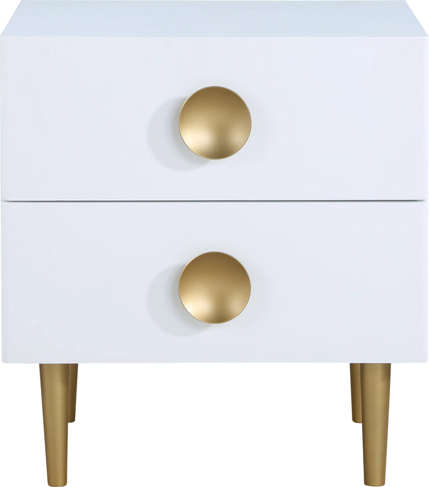 Zayne White Night Stand
