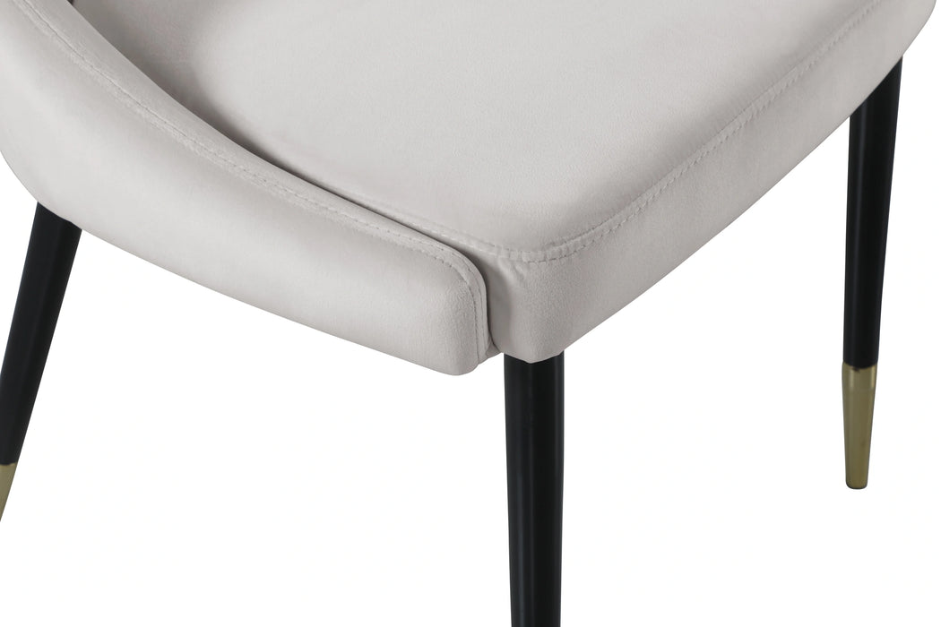 Sleek Cream Velvet Dining Chair