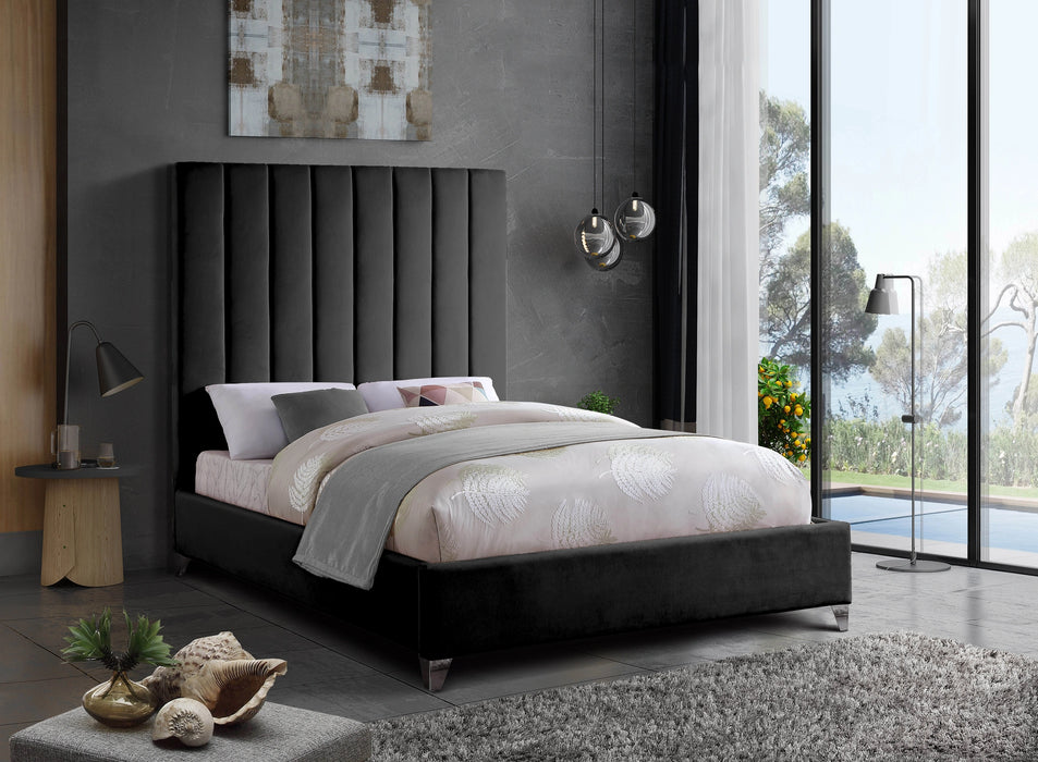 Via Black Velvet Full Bed